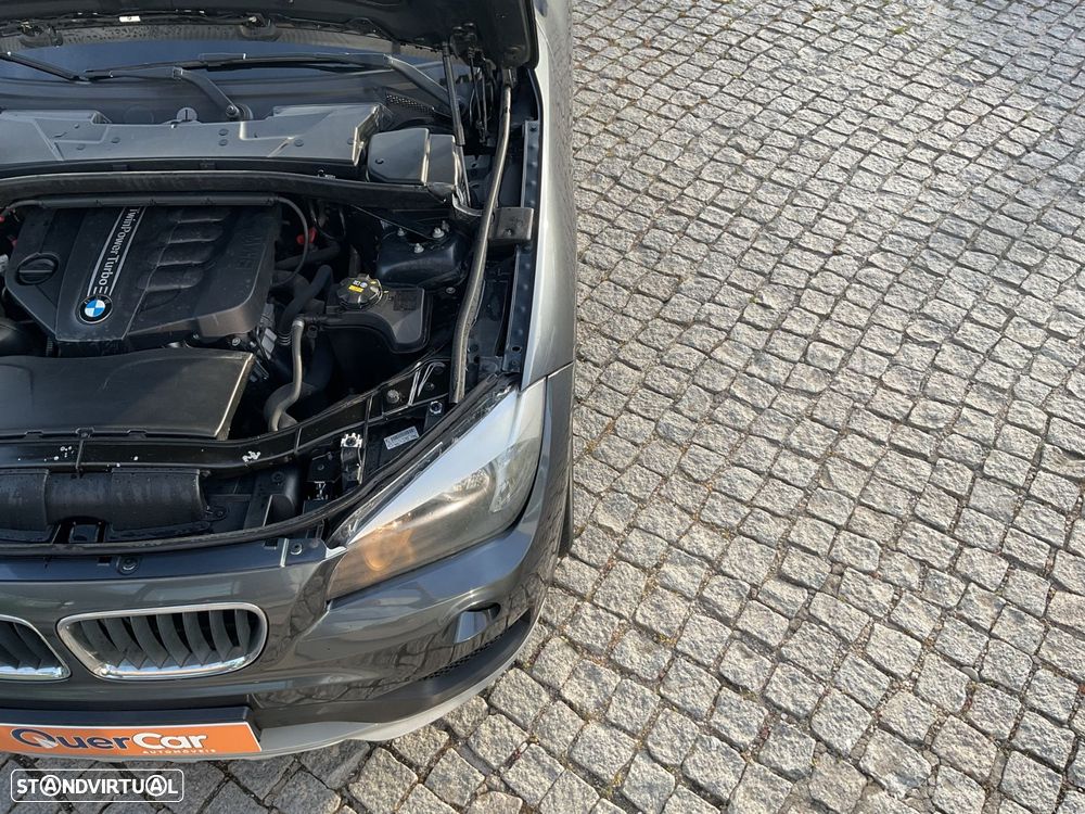 BMW X1 18 d sDrive - 38