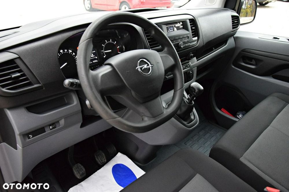 Opel Vivaro - 28