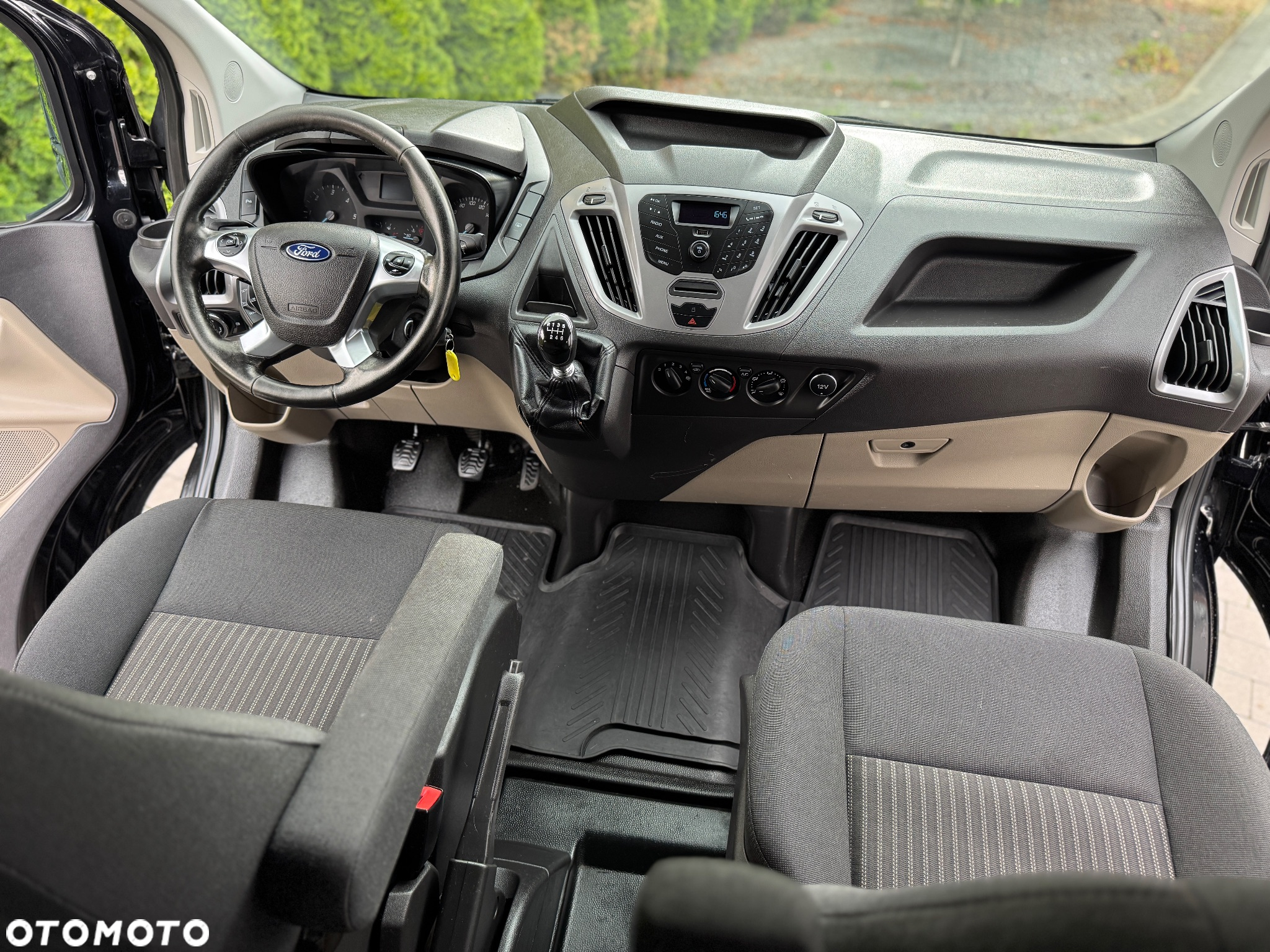 Ford Tranzit Custom - 13