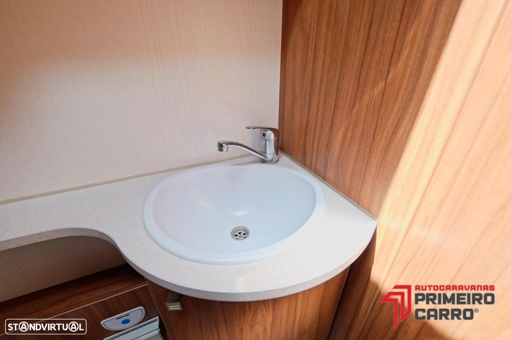 Pilote Galaxy G740 cama central e basculante - 15