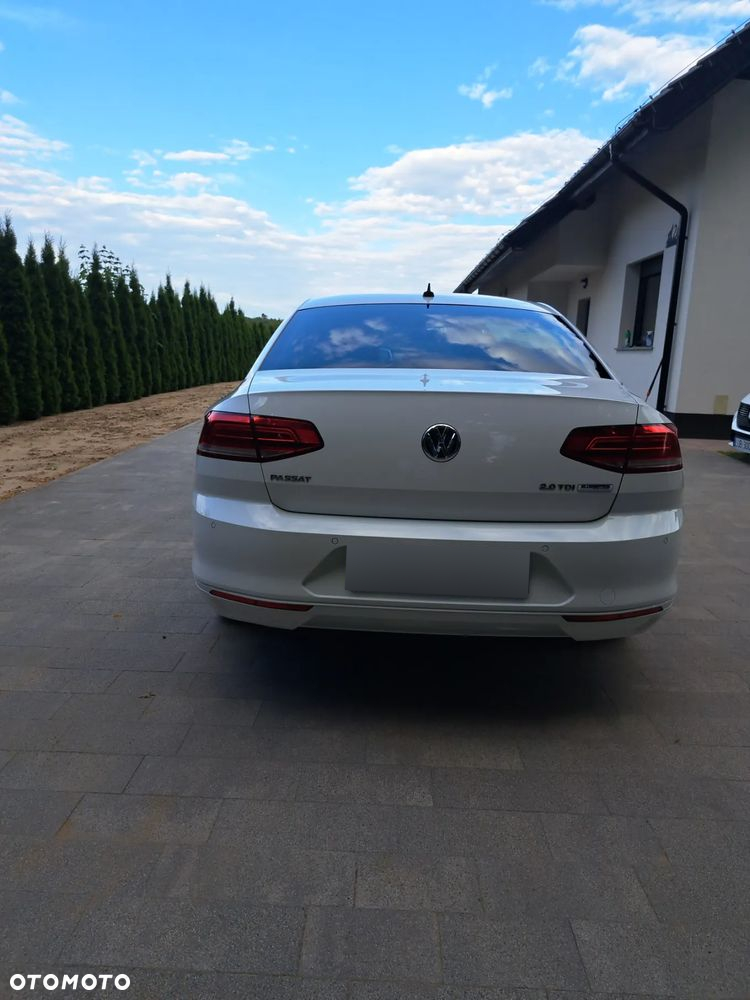 Volkswagen Passat - 6