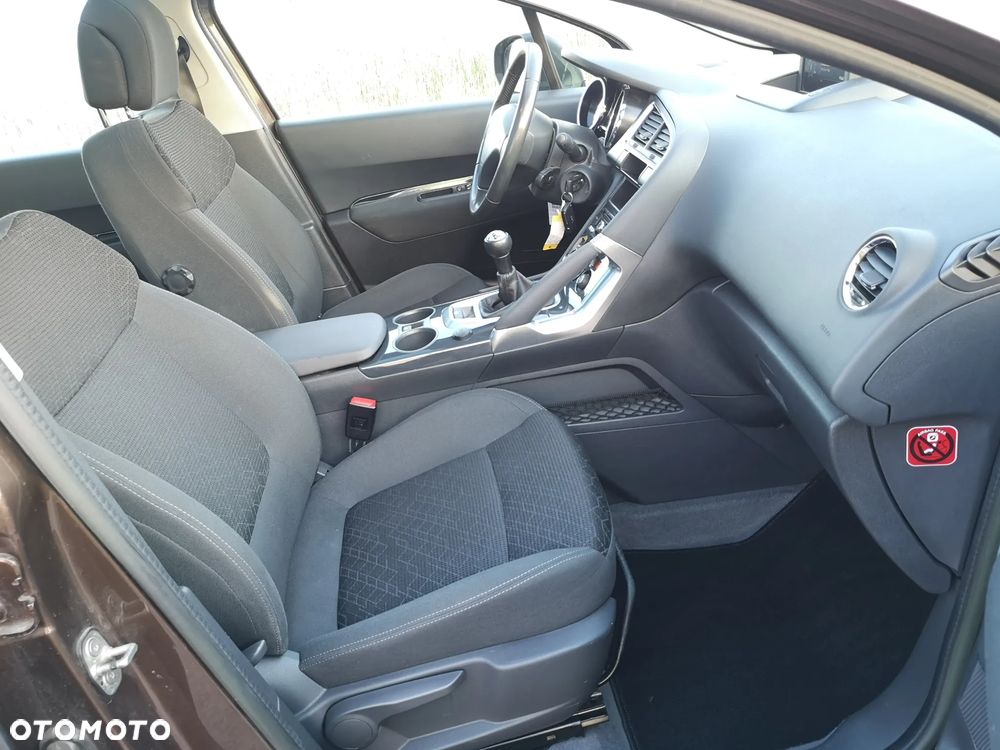 Peugeot 3008 1.6 Premium - 6