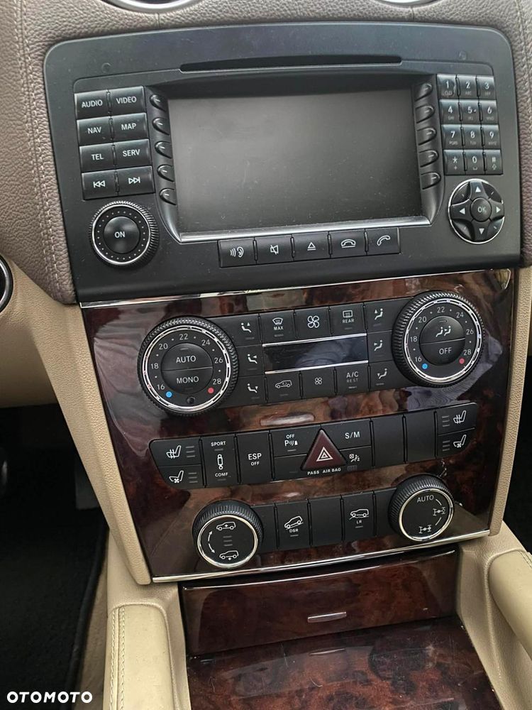 Mercedes-Benz GL 420 CDI DPF 4Matic 7G-TRONIC - 29