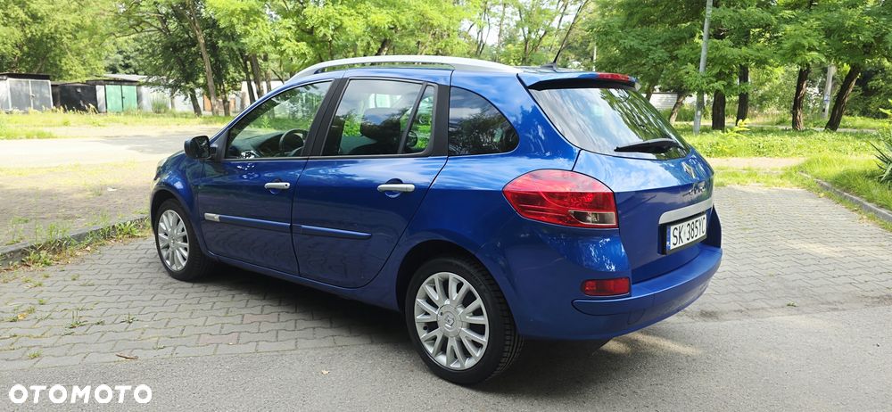 Renault Clio - 18