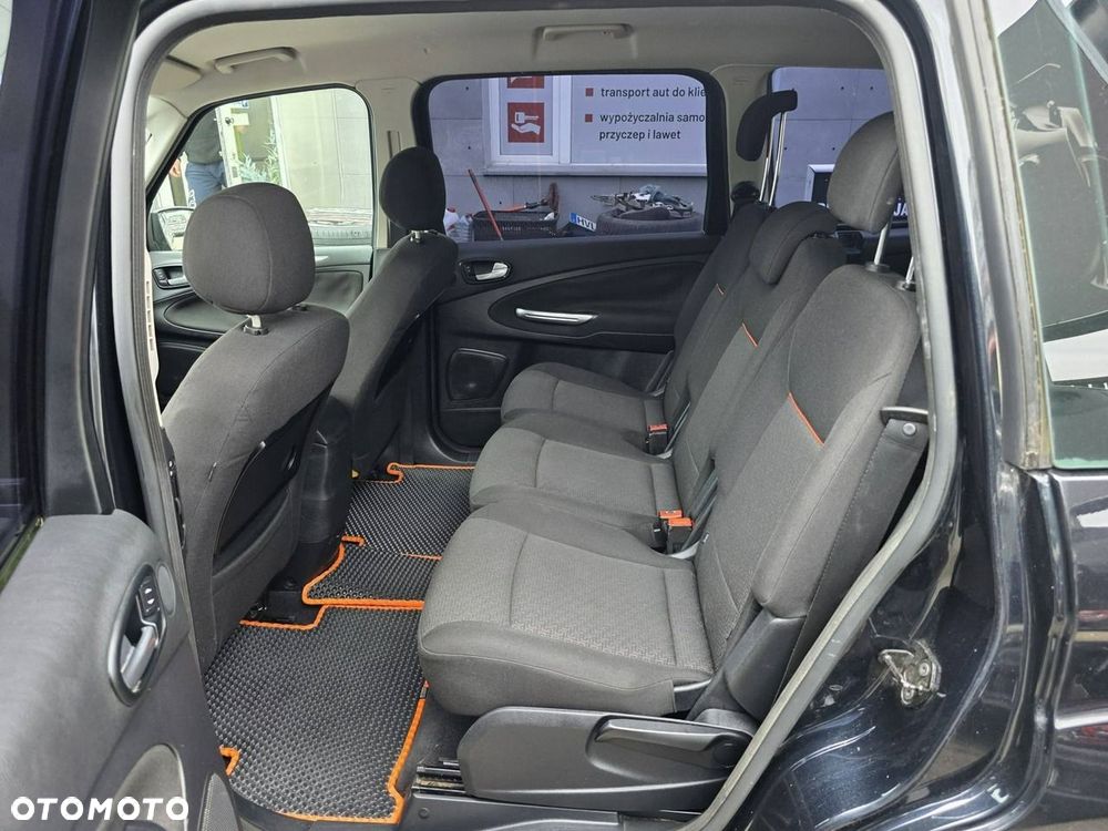 Ford Galaxy 2.0 FF Trend - 22