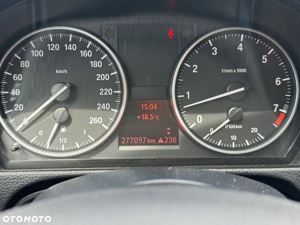 BMW Seria 3 320i Edition Exclusive - 16