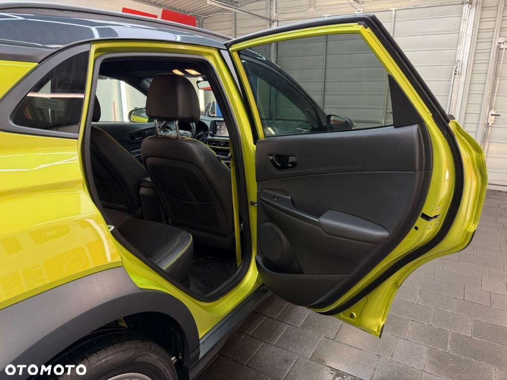 Hyundai Kona - 36