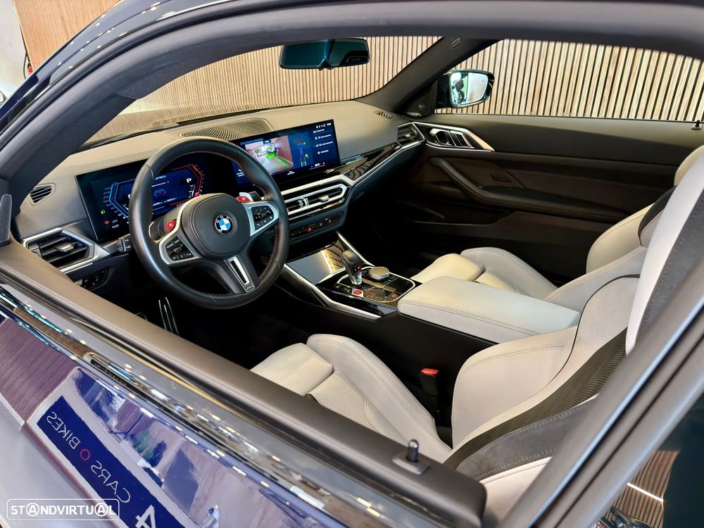 BMW M4 Competition M xDrive - 48