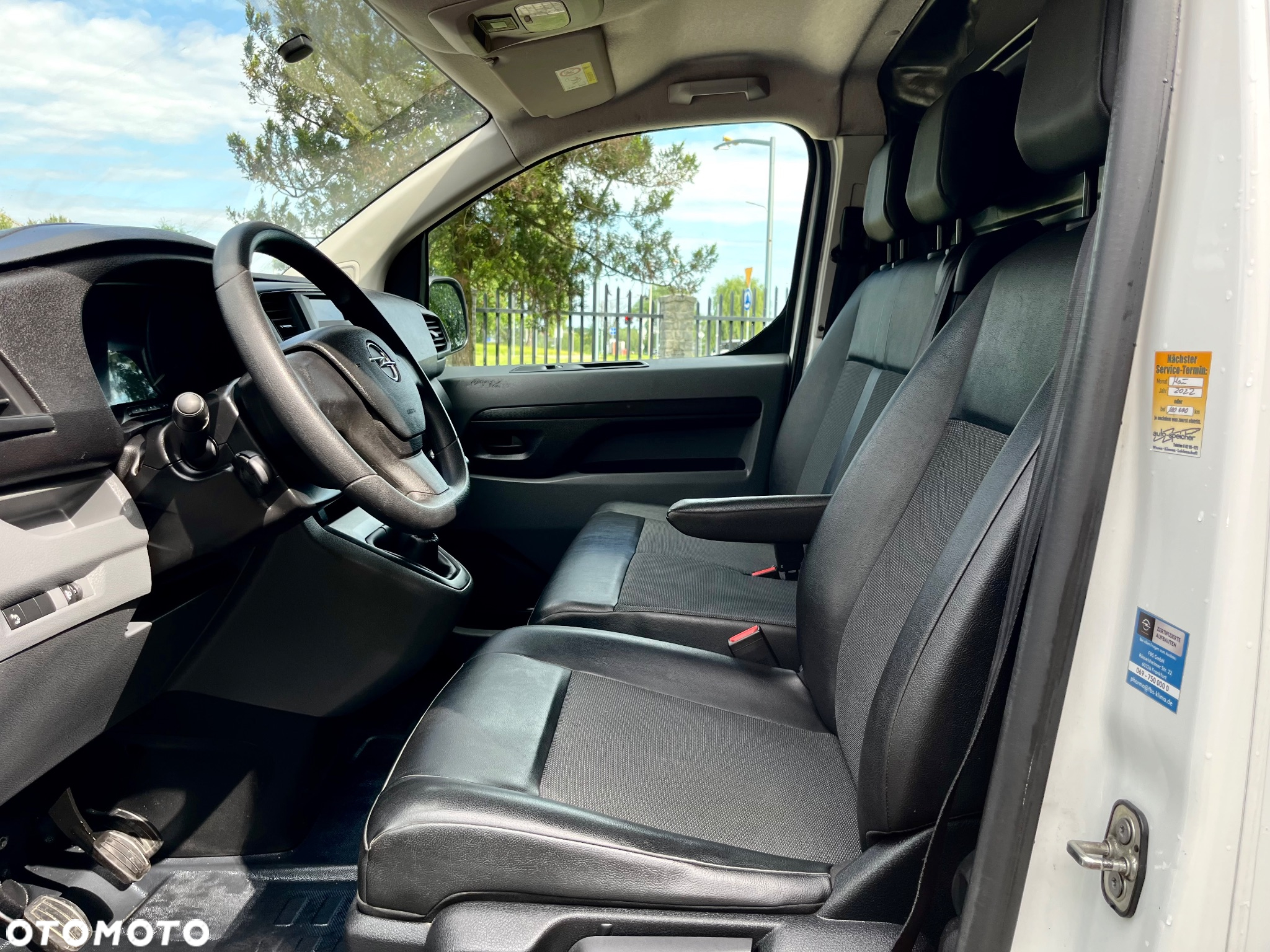 Opel Vivaro - 8