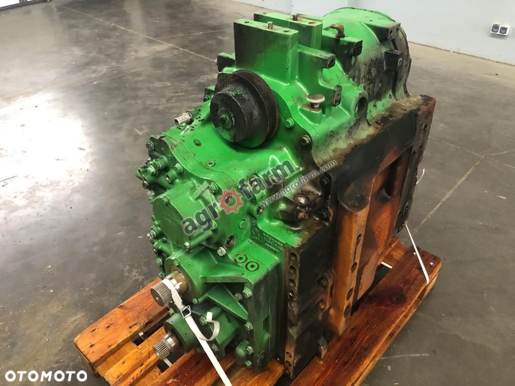 SKRZYNIA BIEGÓW JOHN DEERE 8360R RE301738 - 1