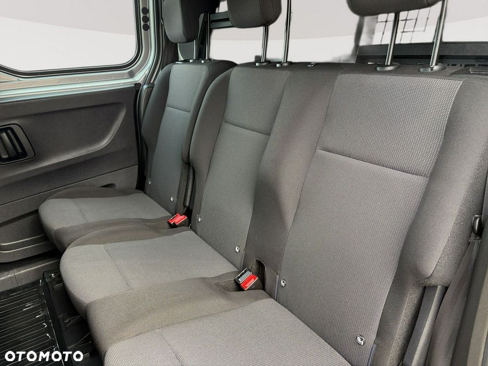 Toyota Proace City - 18