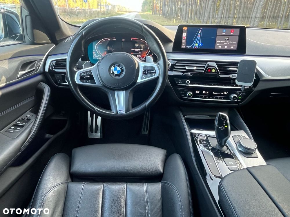 BMW Seria 5 520d M Sport Edition - 29