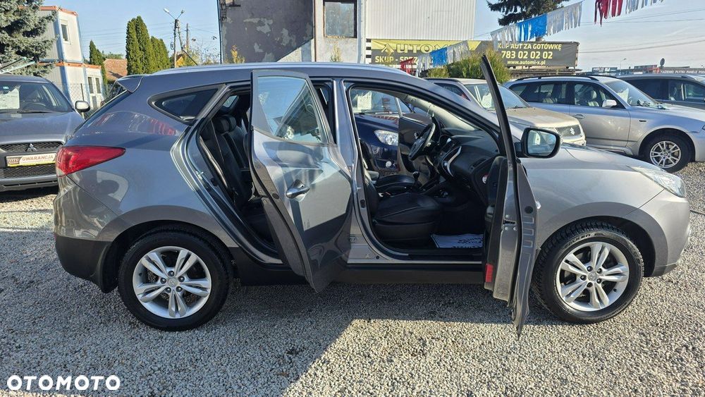 Hyundai ix35 - 23
