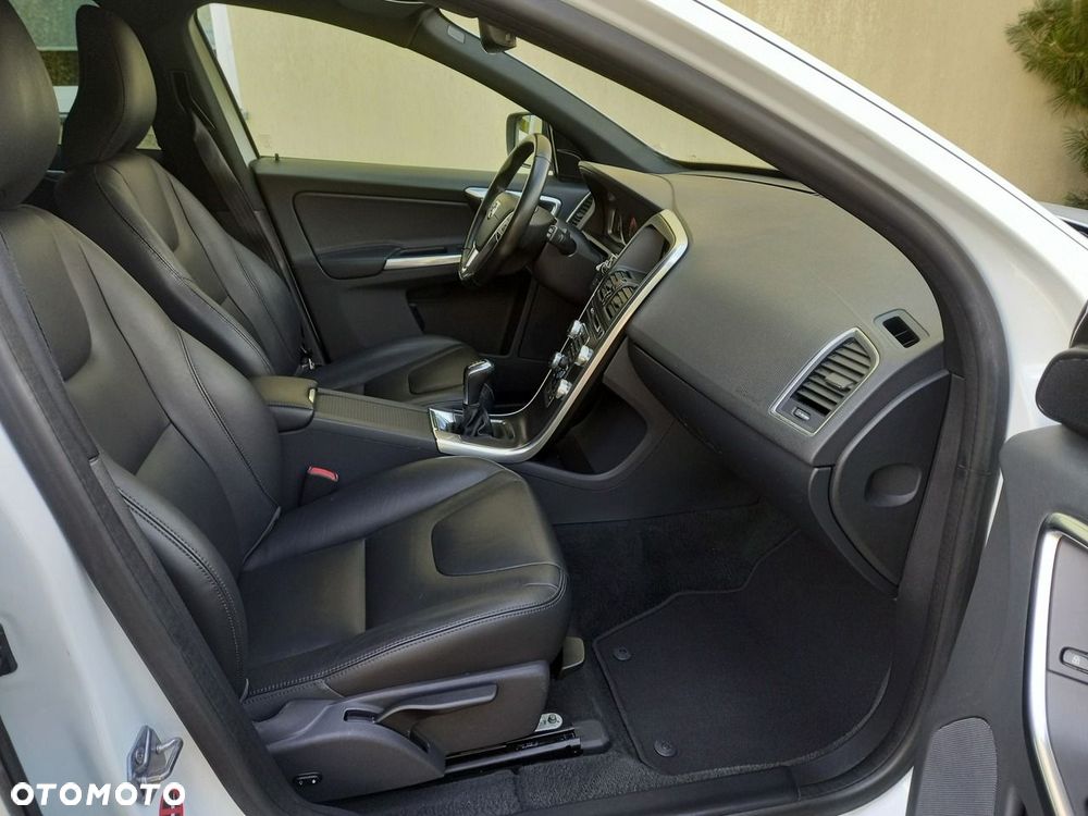 Volvo XC 60 D4 Summum - 22