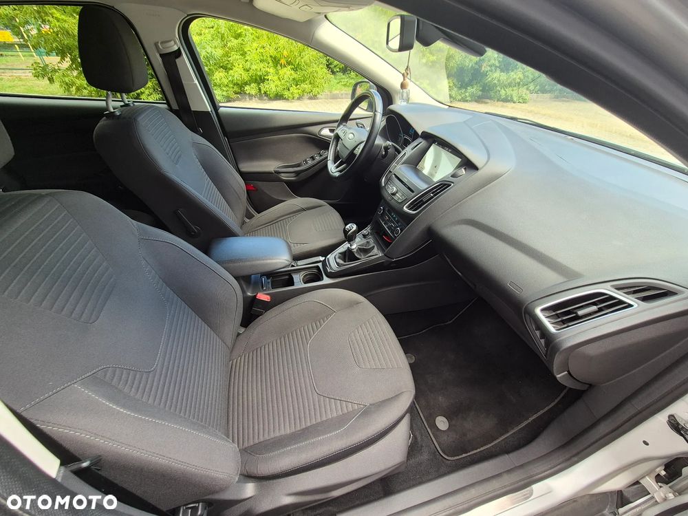 Ford Focus - 14