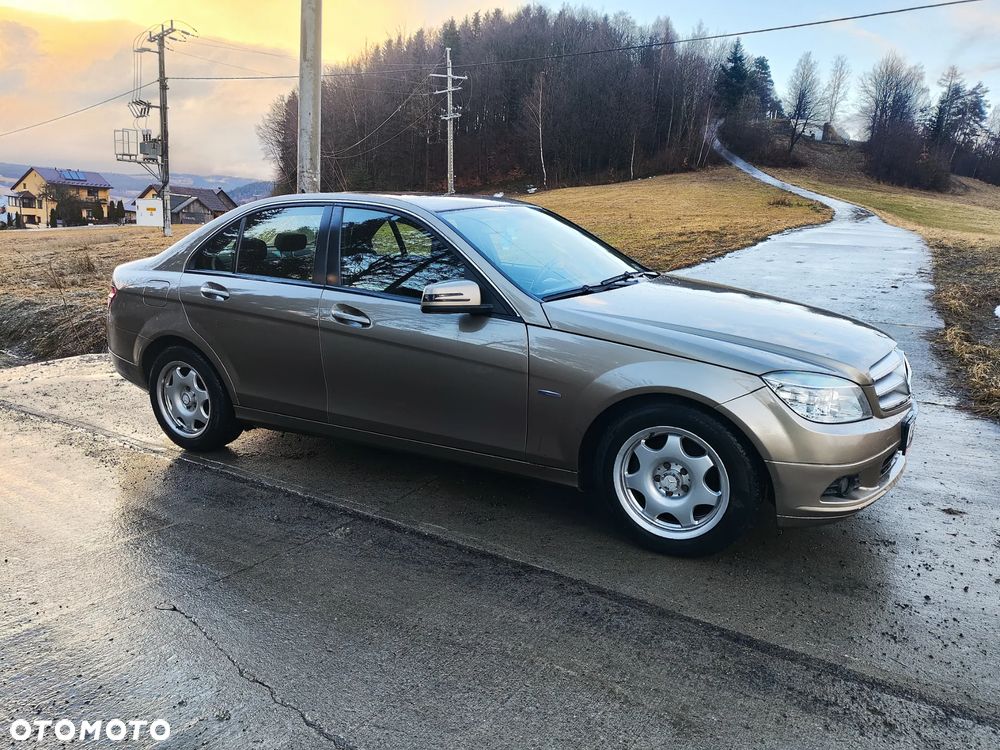Mercedes-Benz Klasa C 200 CDI DPF Classic - 4