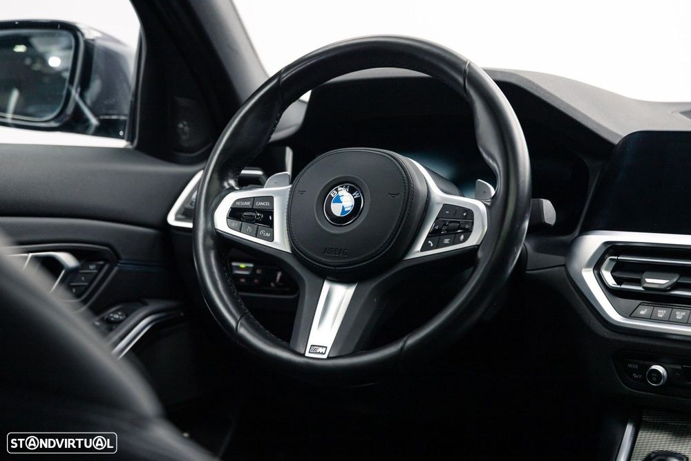BMW 330 e iPerformance Pack M - 28