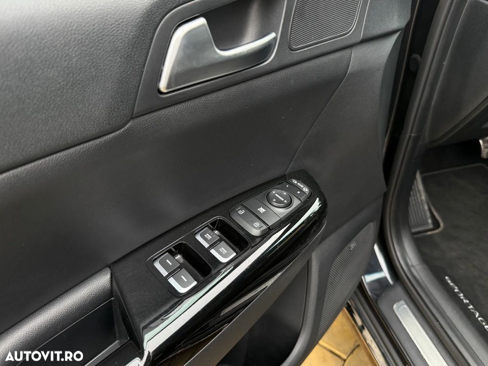 Kia Sportage 2.0 CRDI AWD Eco-Dynamics+ (48V M-H) Aut. GT LINE - 10