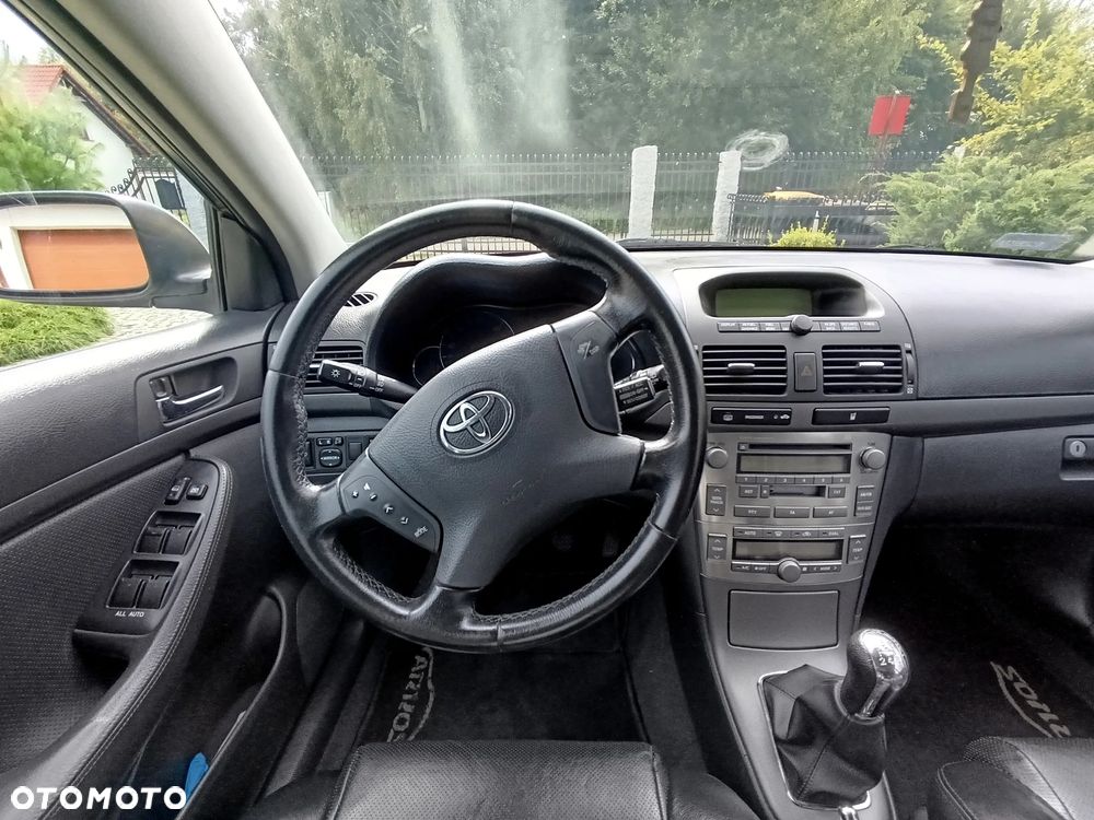Toyota Avensis 2.0 D-4D Prestige - 11