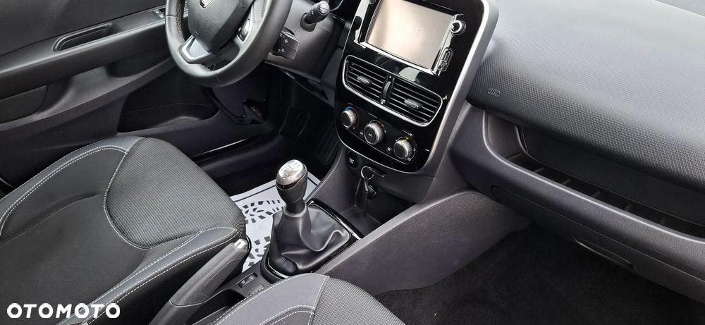 Renault Clio (Energy) dCi 90 Bose Edition - 11