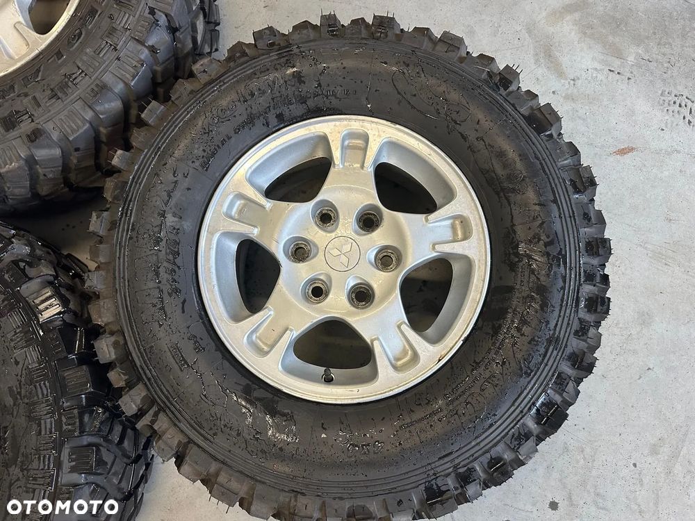 Oryginalne Alufelgi Mitshubishi 16'' + opony Yokkohama LT265/75R16 - 3