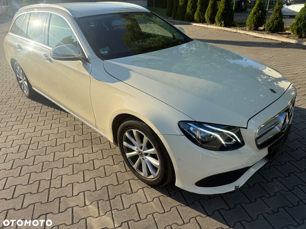 Mercedes-Benz Klasa E 200 d 9G-TRONIC Exclusive - 2
