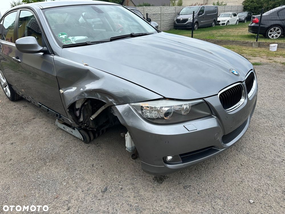 BMW Seria 3 320d DPF - 8