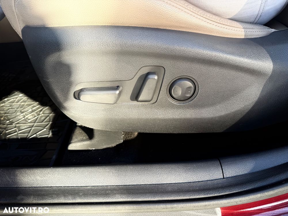 Hyundai Tucson 2.0 CRDI 4WD 6AT Luxury+ - 20