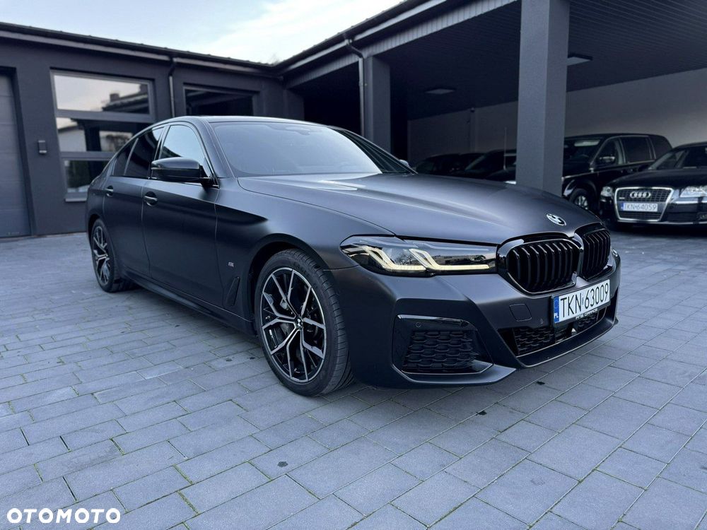 BMW Seria 5 530d xDrive M Sport Edition - 31