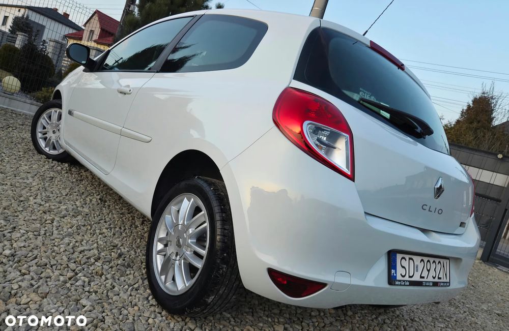 Renault Clio 1.2 16V 75 Collection - 36