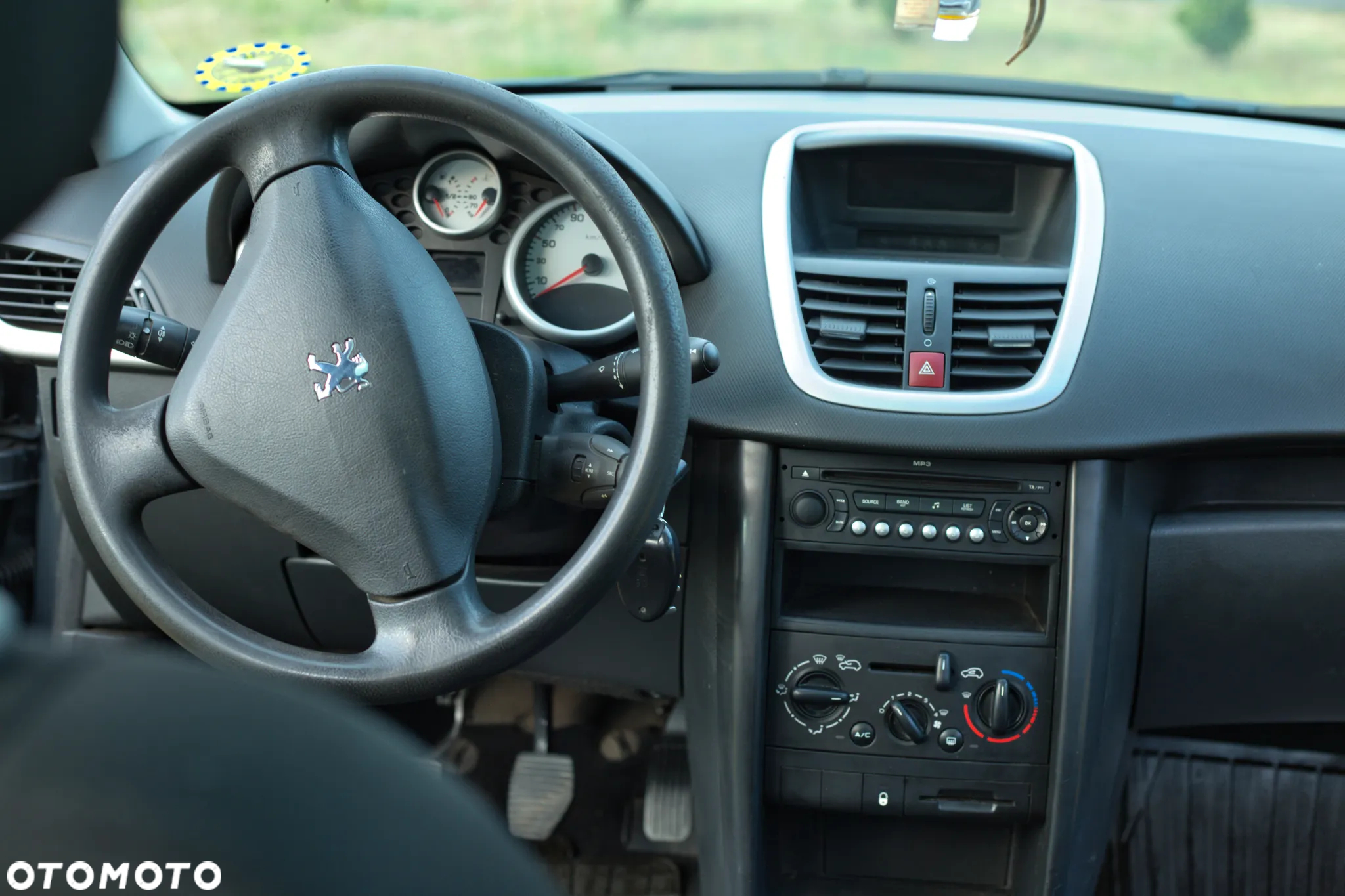 Peugeot 207 - 11