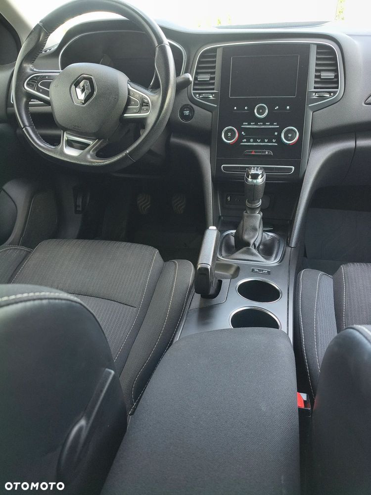 Renault Megane 1.6 SCe Limited - 12