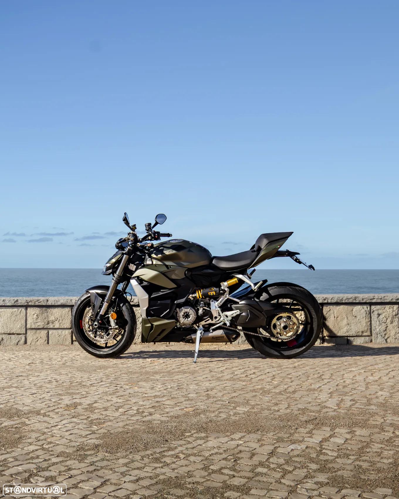 Ducati Streetfighter V2 - 4
