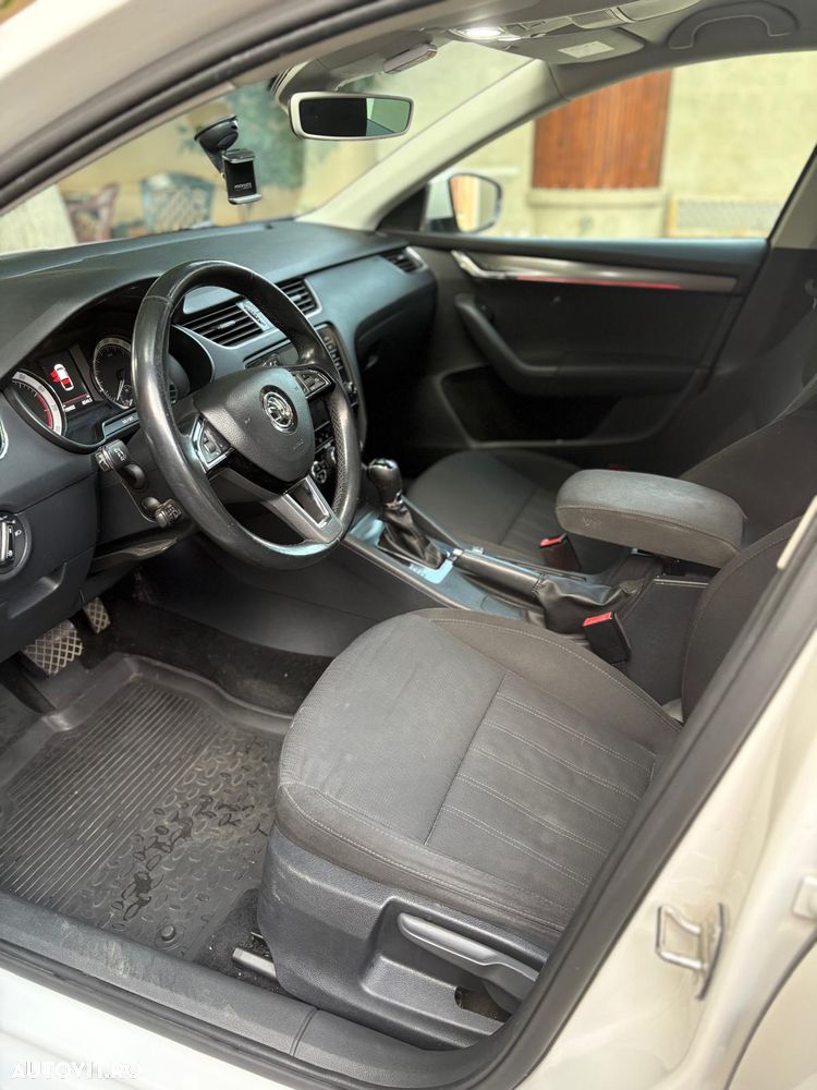 Skoda Octavia - 5