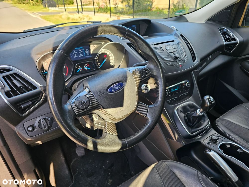 Ford Kuga 2.0 TDCi 4x4 Titanium - 12