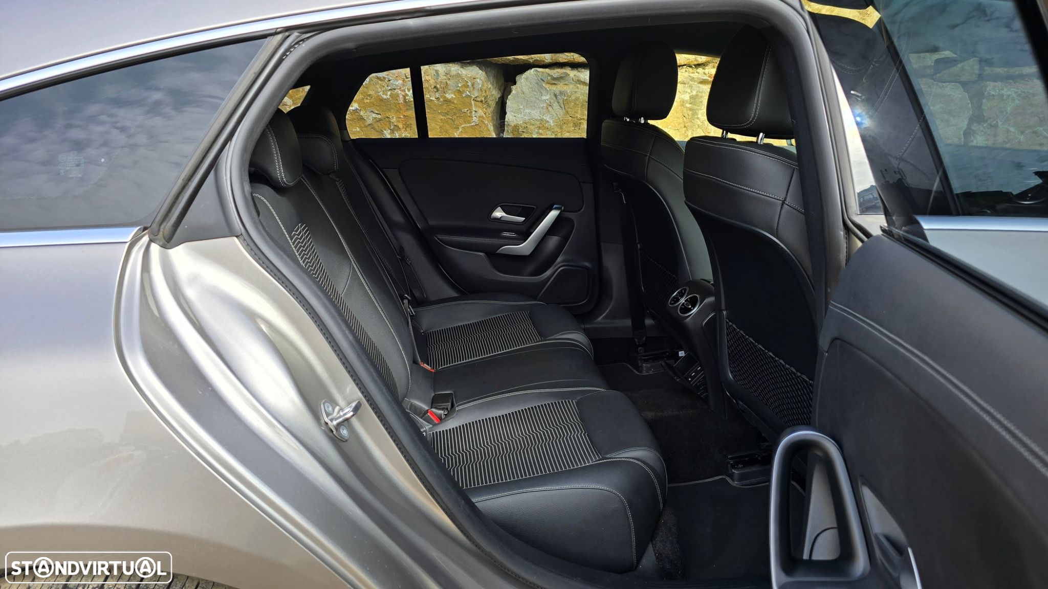 Mercedes-Benz CLA 200 - 57