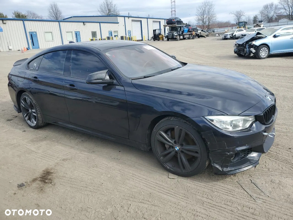 BMW Seria 4 440i xDrive Advantage