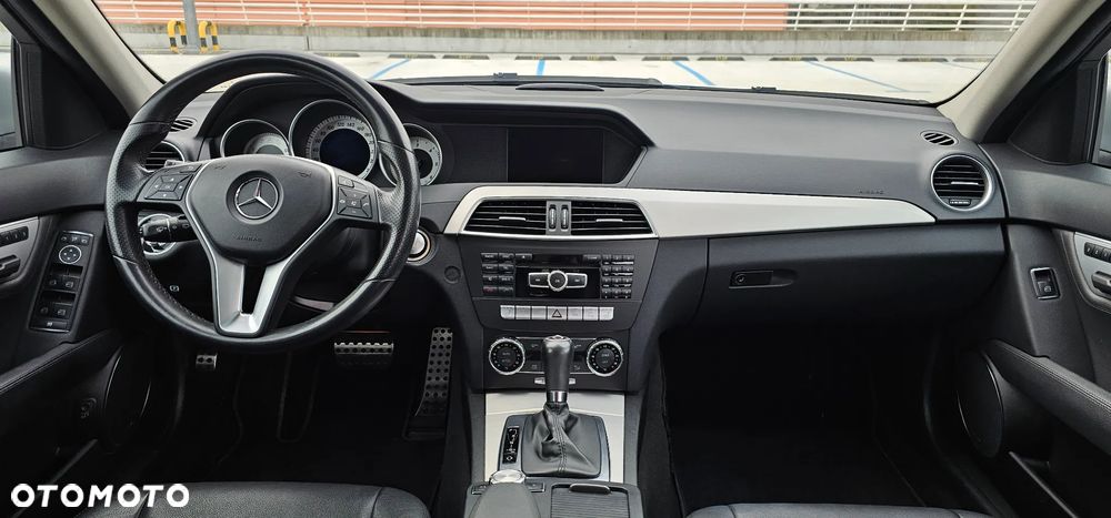 Mercedes-Benz Klasa C 350 T CDI DPF (BlueEFFICIENCY) 7G-TRONIC Avantgarde - 14