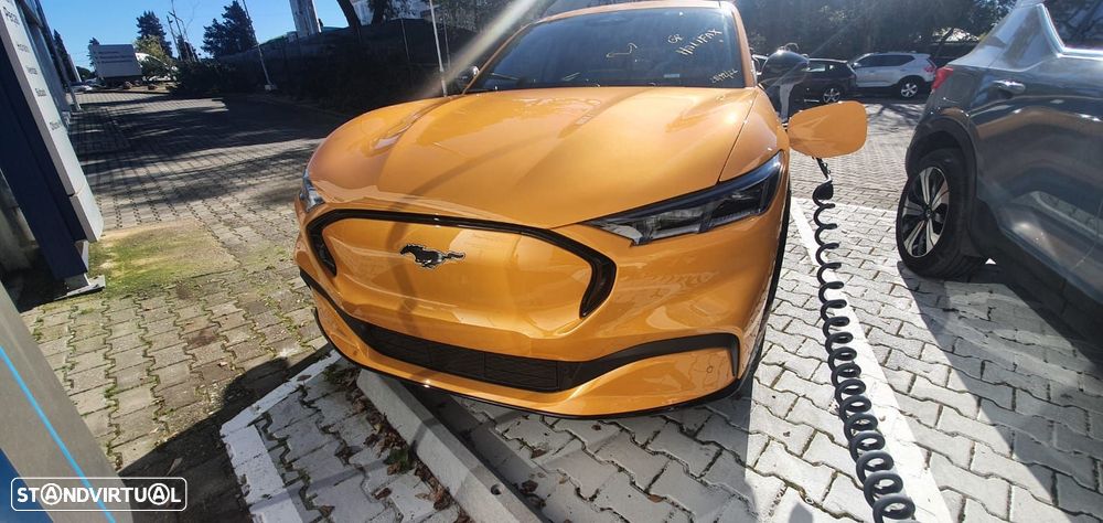 Ford Mustang Mach-E AWD PREMIUM - 5