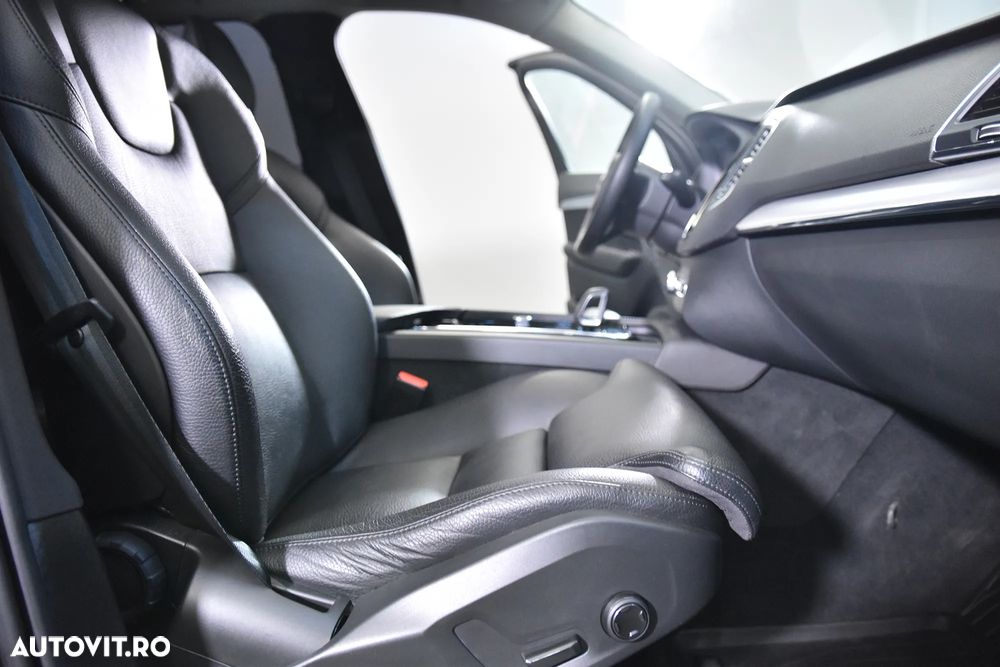 Volvo XC 90 - 12
