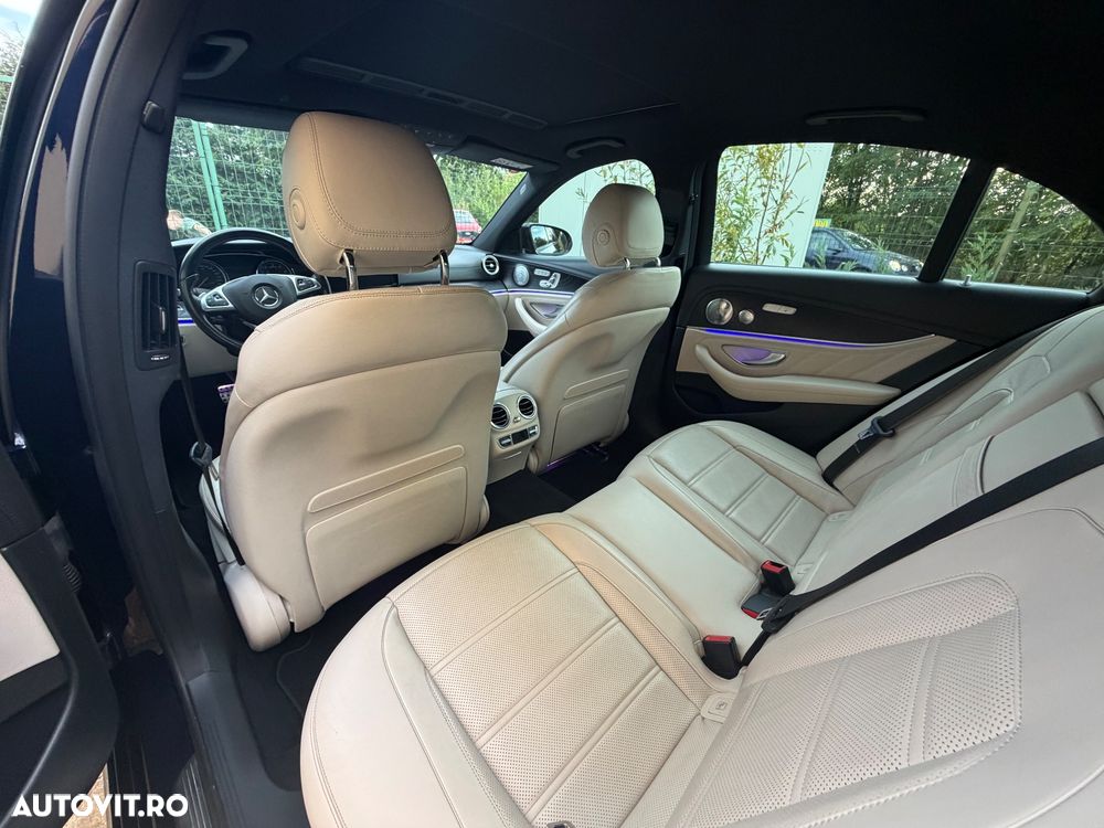 Mercedes-Benz E - 23
