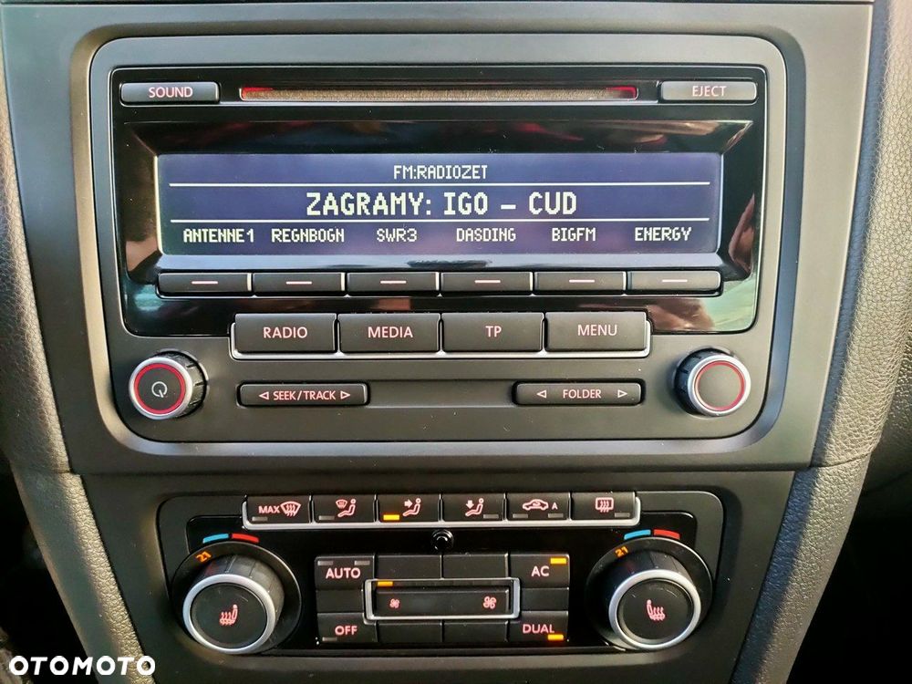 Volkswagen Golf - 28