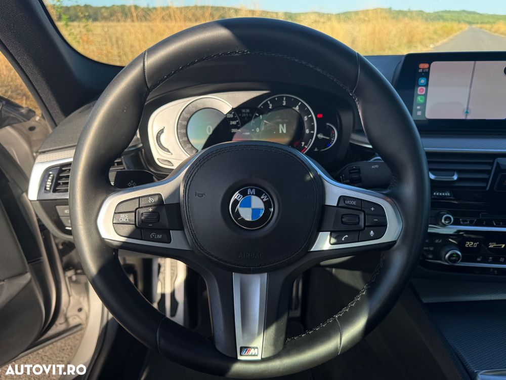 BMW 5 Series 2019 — imagine 16