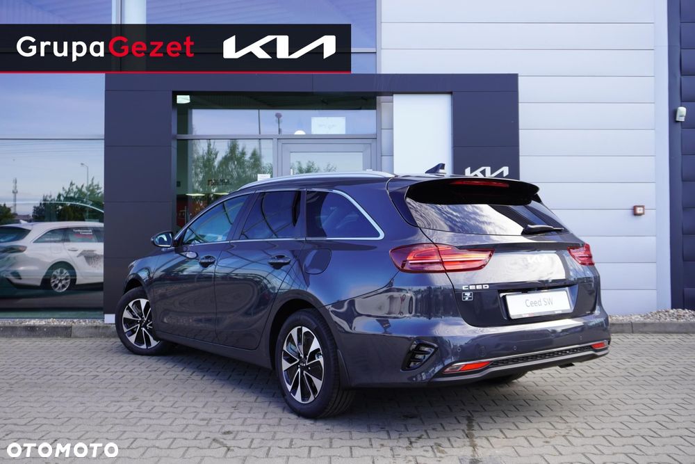 Kia Ceed - 7