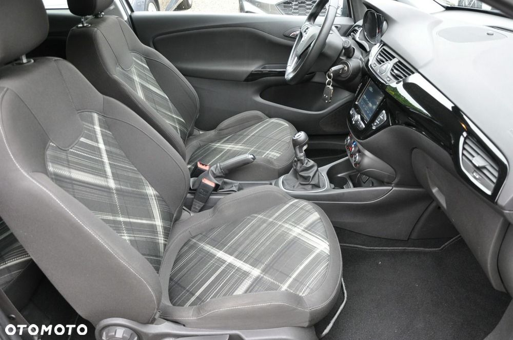 Opel Corsa 1.4 Cosmo - 12