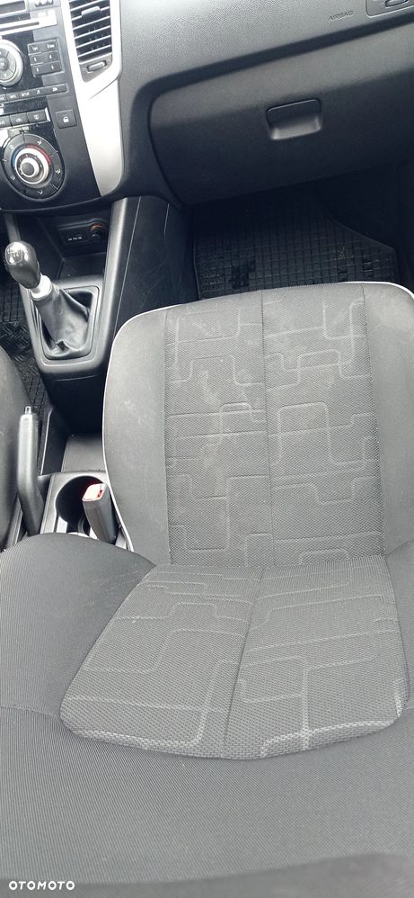 Kia Venga - 13