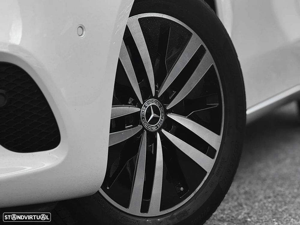 Mercedes-Benz A 250 Limousine e 8G-DCT Progressive - 4