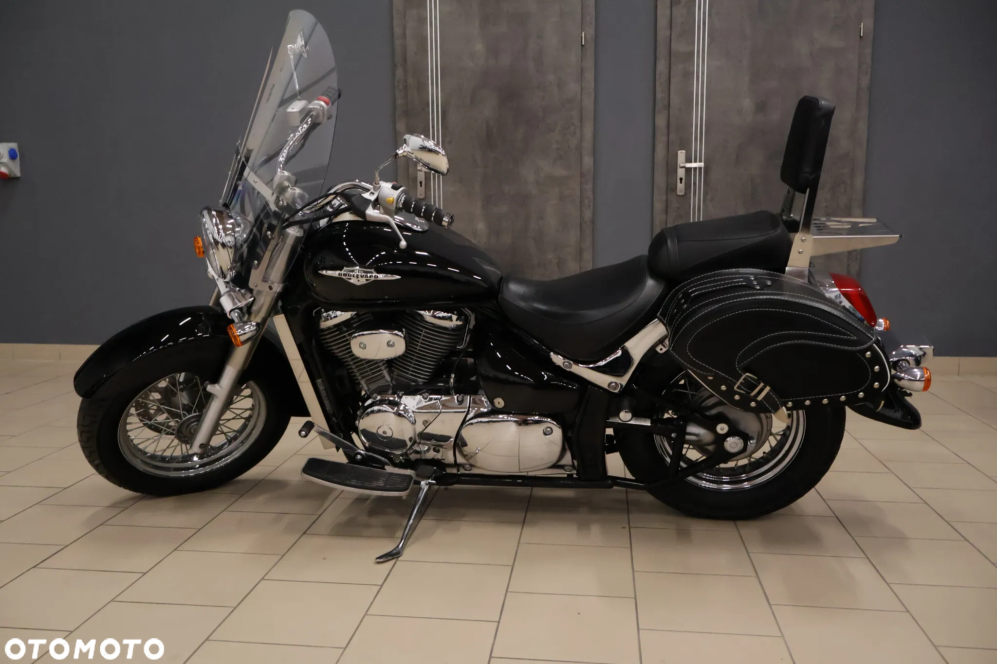 Suzuki VL 800 Volusia - Boulevard C50 - 6