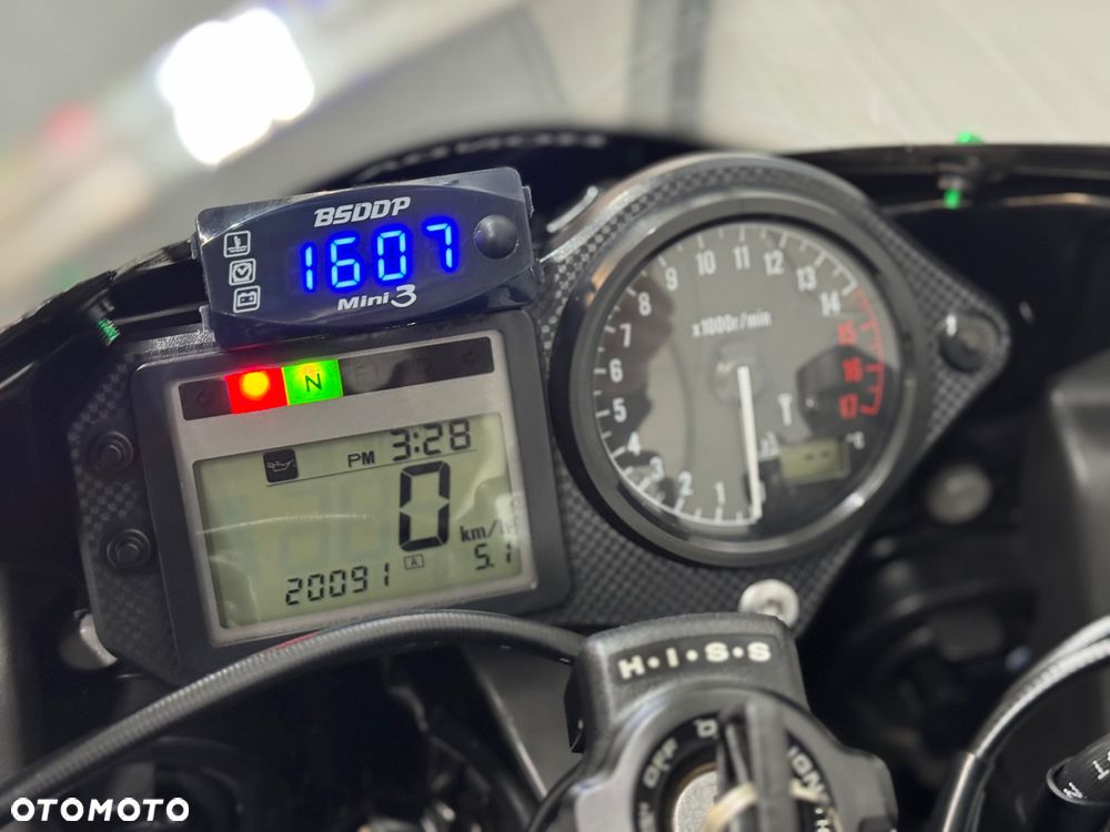 Honda CBR - 23