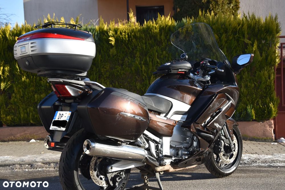Yamaha FJR - 7